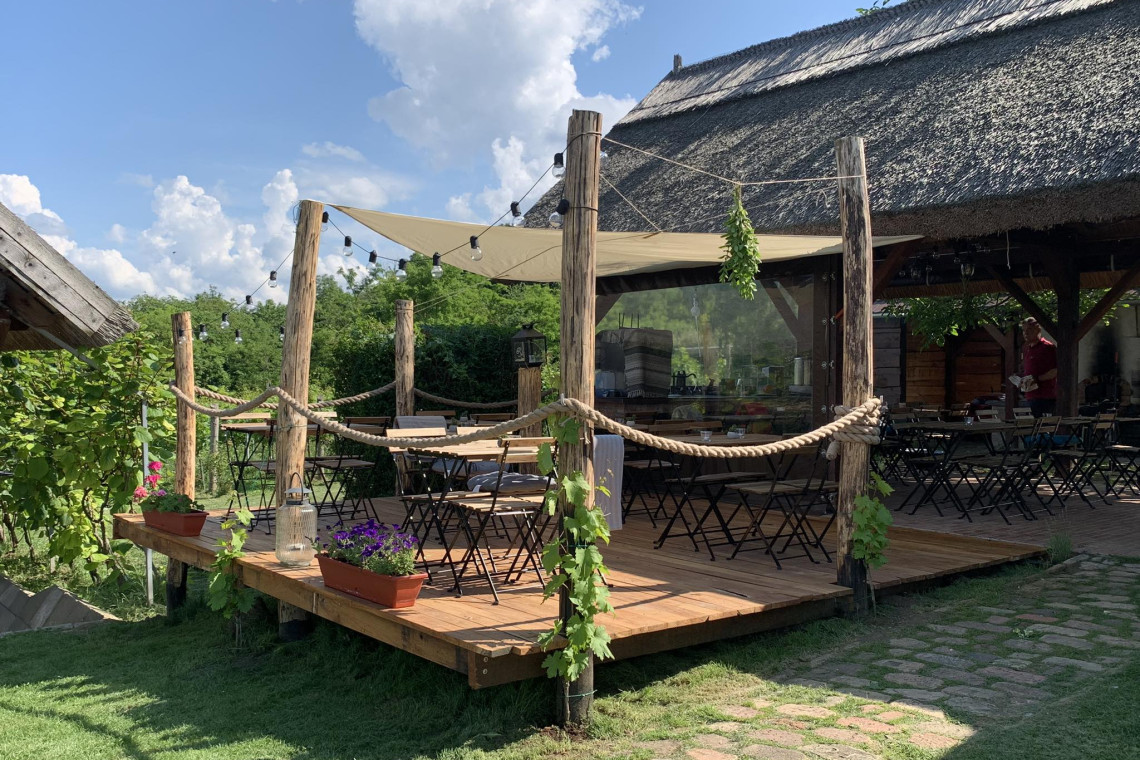 ds_617695_c4ba178534e4b7a75d8dcdb5457b98ff