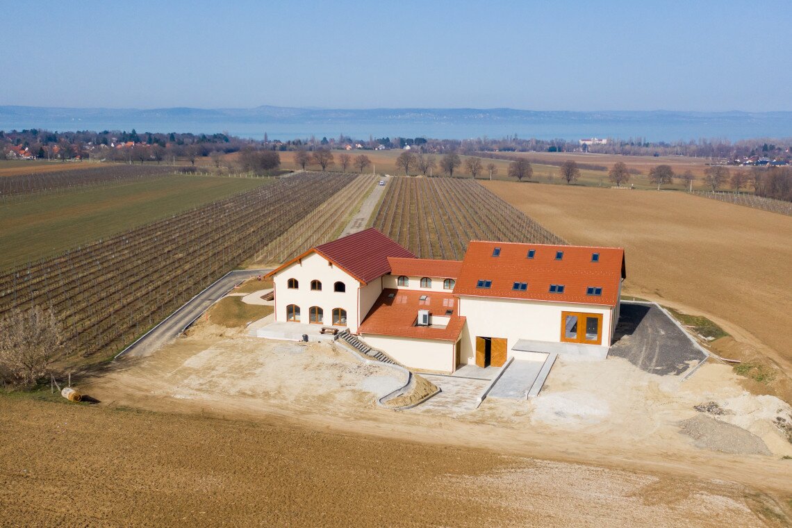 ds_617708_a5869922fdf79e14e042fe4c72503428