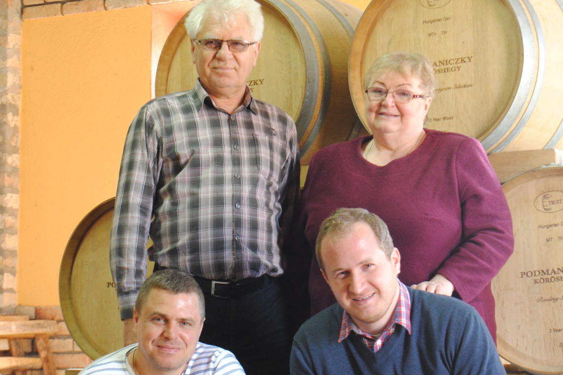 ds_617713_b4a10cb0d08badc3b790ff5a86374ee5