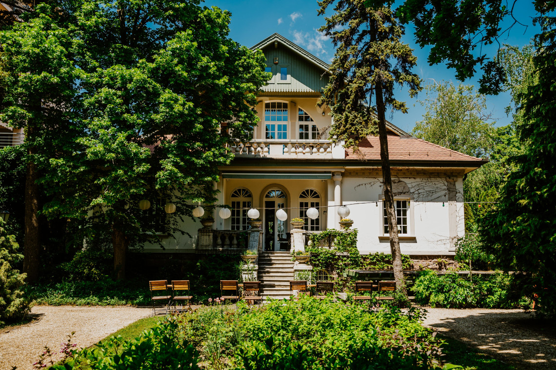 ds_617737_86017b061686c38a12b940842d8133ce